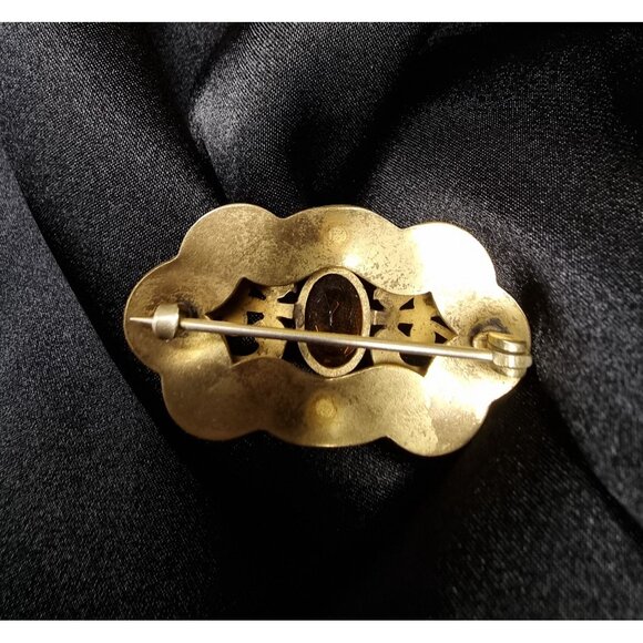Antique Victorian Ornate Gold-Tone Brooch With Amber Glass Gemstone & Intricate - Picture 6 of 6